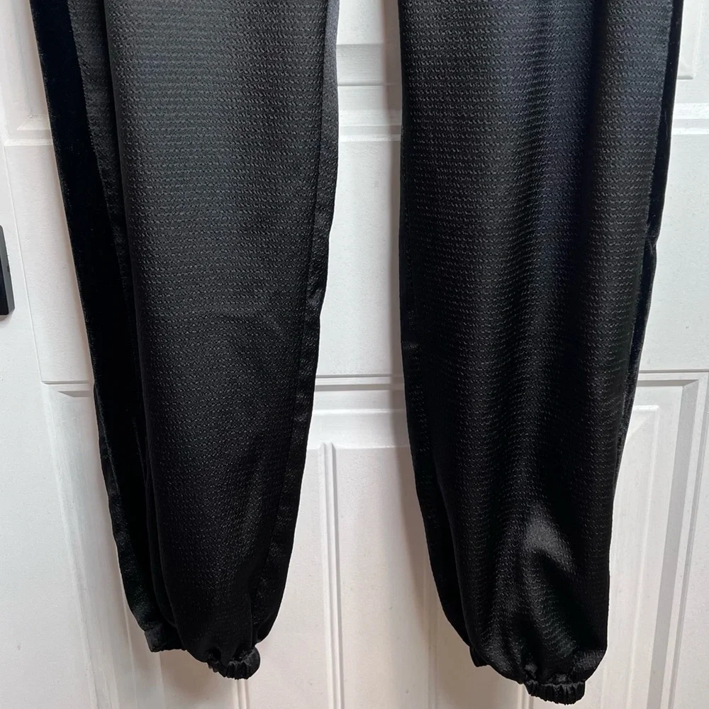 Emily McCarthy Black Downtown Velvet Racing Stripe Jogger Pants. Size Large. - Picture 9 of 13